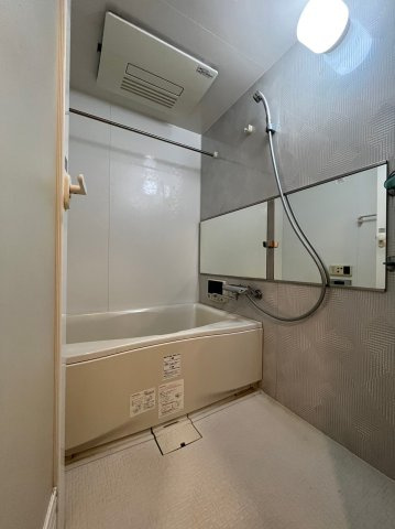 ブラービ南船場の浴室