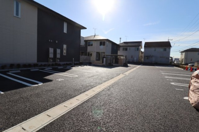 【駐車場】 | エタニティ Ⅰ・Ⅱ・Ⅲ・Ⅳ | 駐車場