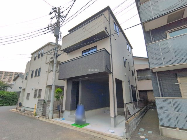富士見市大字鶴馬の新築一戸建の外観