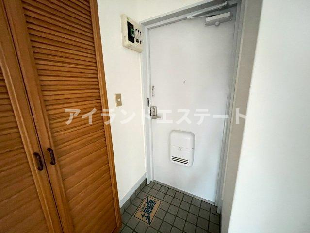 マリーナさくら　ペット相談　角部屋　バス徒歩1分の玄関