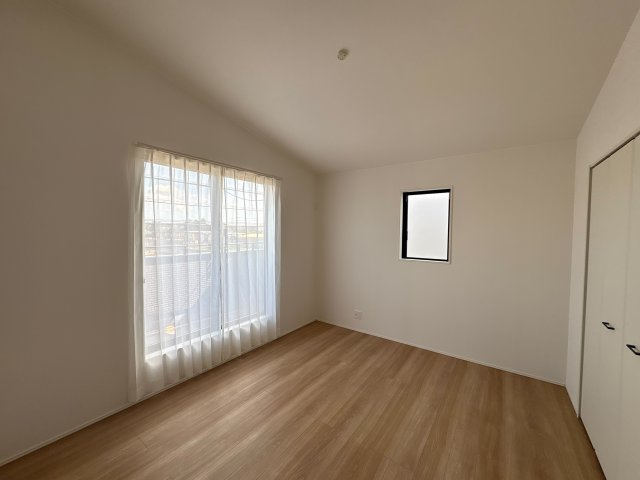 《仲介手数料半額》狭山市広瀬台11期GRAFARE全7棟　5号棟の洋室|洋室7帖