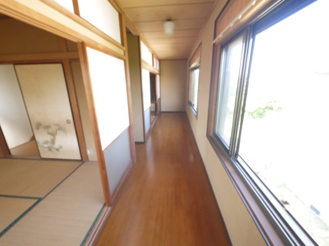 山武市本須賀　中古戸建の内装|敷地約118坪菜園が可能２LDK リビング約22帖2F和室10帖+和室8帖 本須賀海岸徒歩約7分 