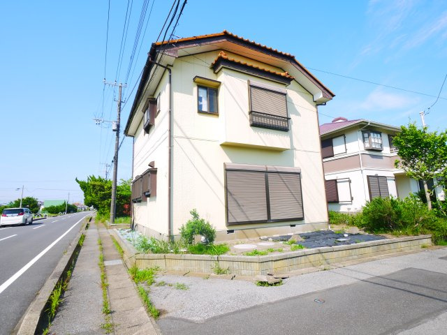 山武市本須賀　中古戸建の外観|敷地約118坪菜園が可能２LDK リビング約22帖2F和室10帖+和室8帖 本須賀海岸徒歩約7分 