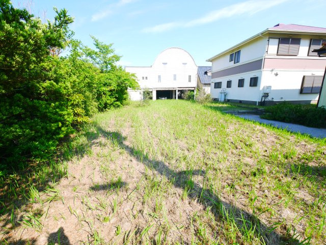 山武市本須賀　中古戸建の庭|敷地約118坪菜園が可能２LDK リビング約22帖2F和室10帖+和室8帖 本須賀海岸徒歩約7分 
