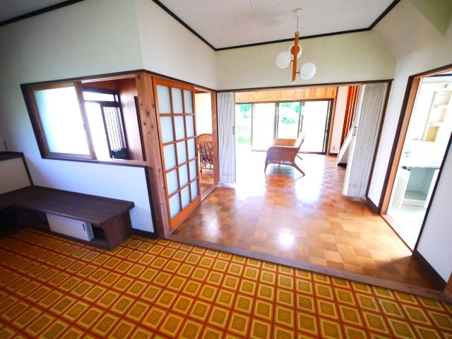 山武市本須賀　中古戸建の内装|敷地約118坪菜園が可能２LDK リビング約22帖2F和室10帖+和室8帖 本須賀海岸徒歩約7分 
