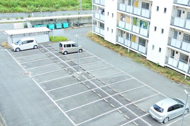 【駐車場】 | ビレッジハウス粟生