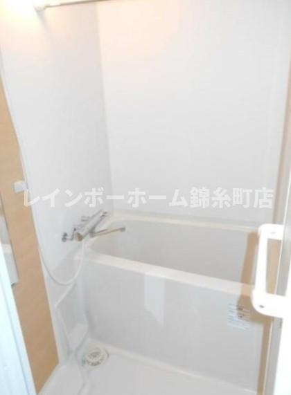 リーテンリュカ西新井の浴室