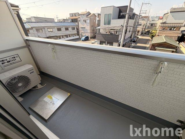 ピレーネ一津屋のバルコニー|バルコニーからの眺めを楽しみながら食事をしませんか
