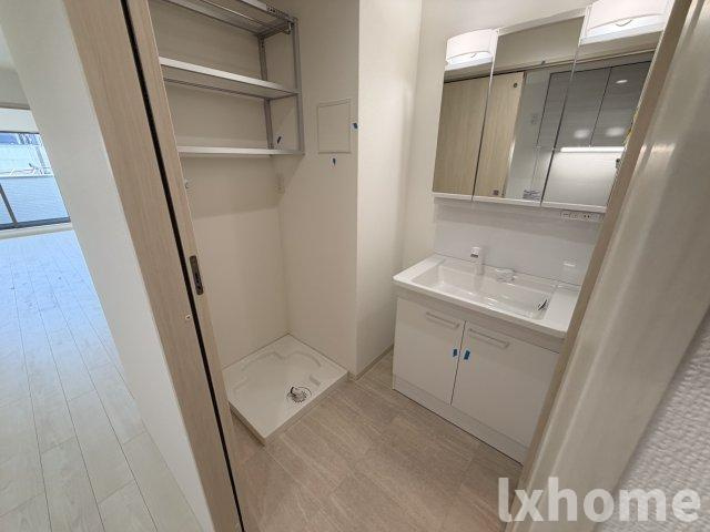 ピレーネ一津屋の洗面所|広い洗面スペース