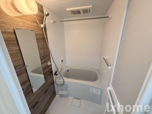 ピレーネ一津屋の浴室|コンパクトで使いやすいお風呂です