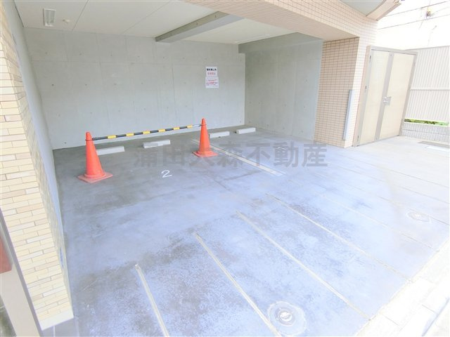 スカイコートパレス大田鵜の木の駐車場