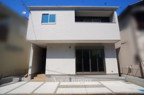 【外観】 | 八尾市久宝園2丁目 | 【新築完成済み☆2階建て♪敷地間口広々♪ZEH水準省エネ住宅☆】ローン返済目安：月々約111095円（頭金0円、変動金利0.875％、返済期間40年、ボーナス払い無しで試算しています）