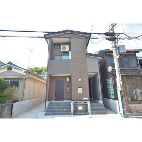 京都市伏見区桃山町西町のアパートの外観