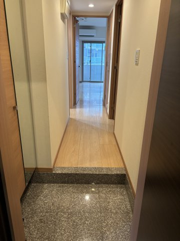 立川市柴崎町２丁目の賃貸マンションの玄関
