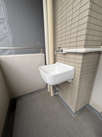 立川市柴崎町２丁目の賃貸マンションのバルコニー