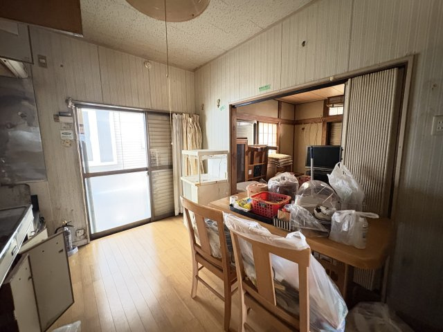 【居間・リビング】 | 熊谷市柿沼4期　中古戸建