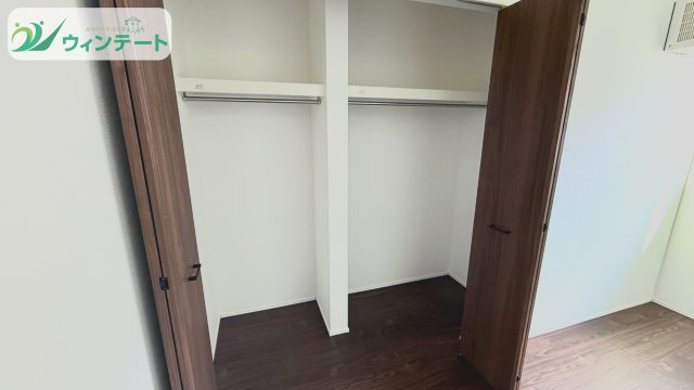 守谷市松ケ丘5丁目01期　新築戸建　1号棟の収納|各部屋に収納スペースを確保。衣類や日用品をすっきり整理でき、居室を広く使えます。