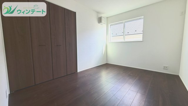 守谷市松ケ丘5丁目01期　新築戸建　1号棟の洋室|完成した洋室です。窓からの採光が心地よく、実際の広さと明るさをぜひ現地でご確認ください♪