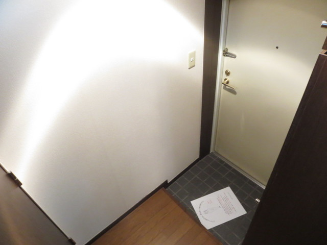 ＤＥＥＲ　ＣＯＵＲＴ壱番館の玄関