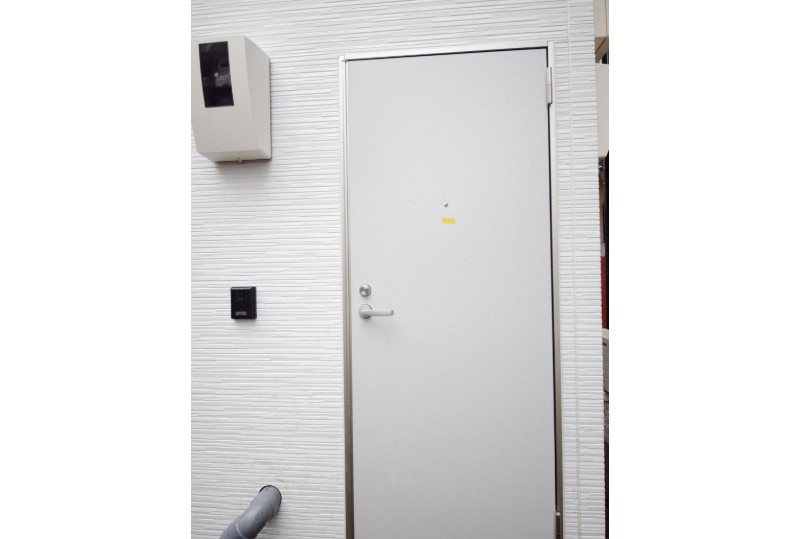 MELDIA久喜東2丁目の玄関