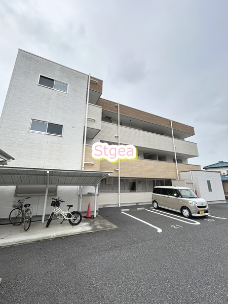 グレイスコートの駐車場