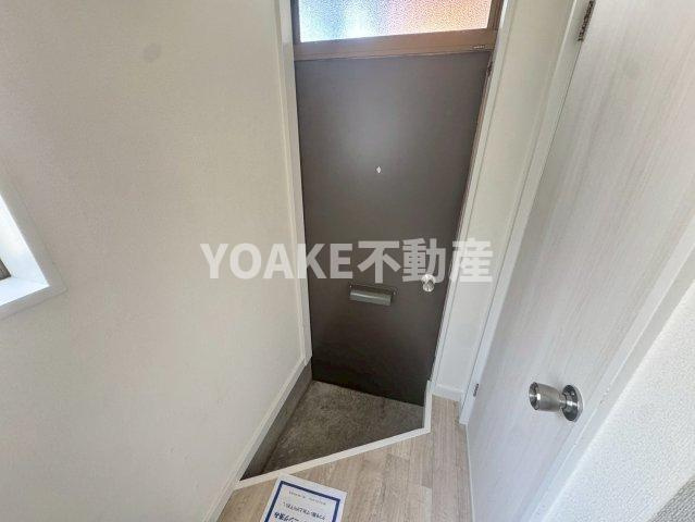 座間市相模が丘５丁目のアパートの玄関