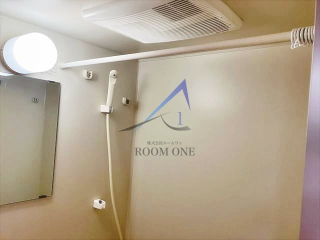 リプロン西小山の内装|浴室乾燥機です。