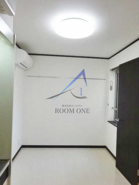 エスポワール羽田壱番館の居間・リビング|洋室のお部屋です。