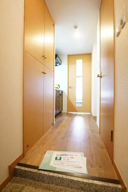 菱和パレス渋谷西の玄関