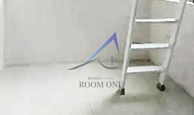 QUQURI Meguroの居間・リビング|洋室のお部屋です。