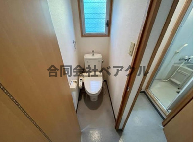 【トイレ】 | グレース五条 | コンパクトで使いやすいトイレです