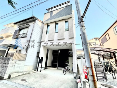 【外観】 | 灘区上河原通1丁目　戸建 | ハイルーフ車可能車庫付♪
最寄のJR「六甲道駅」まで徒歩約9分♪