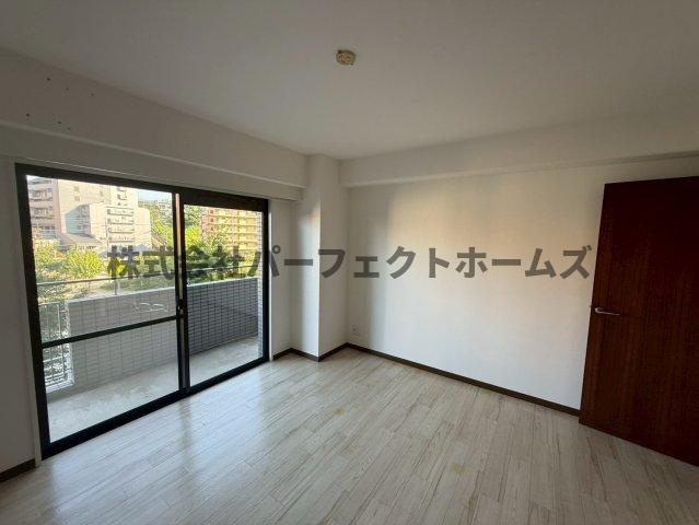 パークハイツ岡山手の洋室|コンパクトで使いやすい洋室です