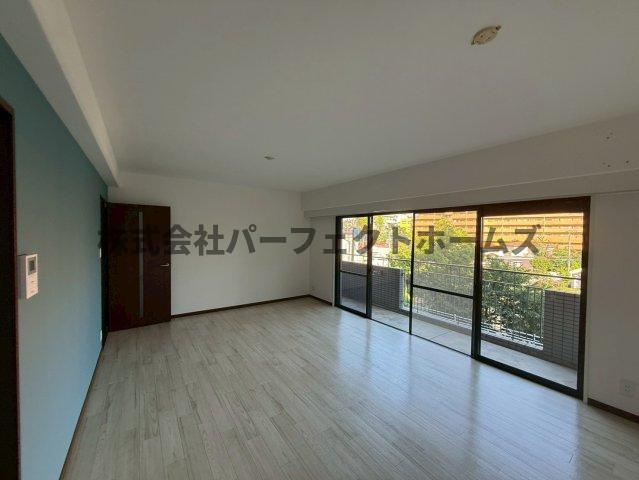 パークハイツ岡山手の居間・リビング|こちらの居間で趣味の時間をお楽しみください