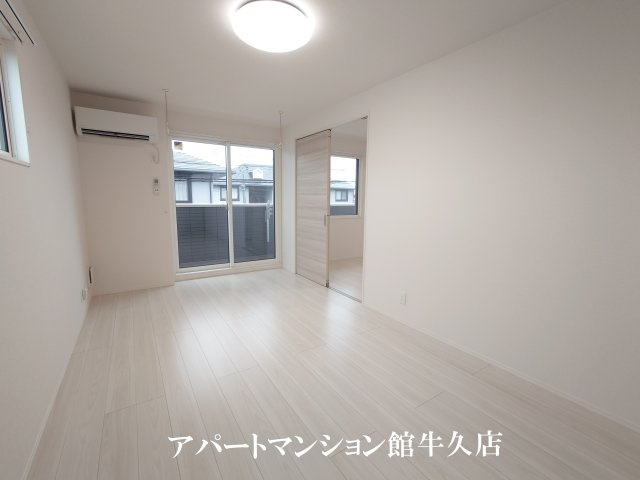 D-Invest栄町の居間・リビング