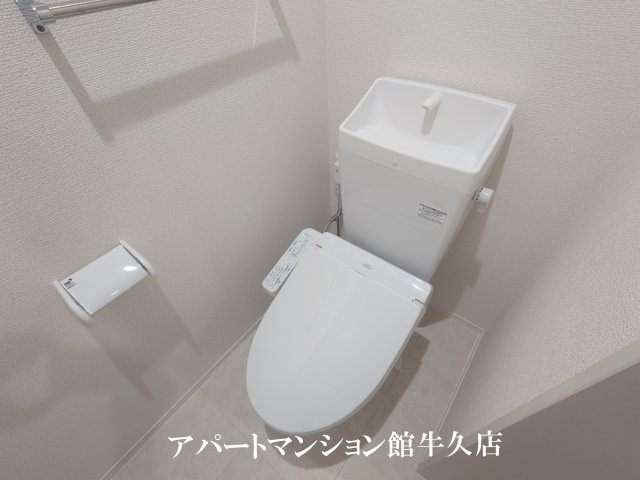 D-Invest栄町のトイレ