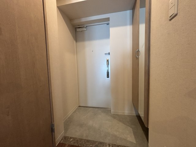フォレストコート戸田公園の玄関