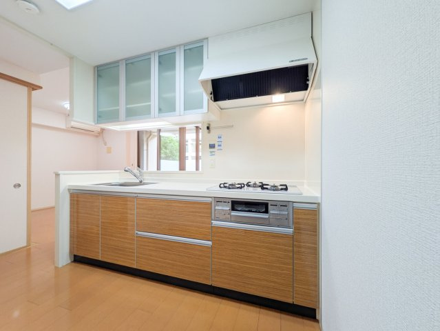 パークグラン西岡本のキッチン