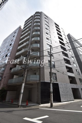 クレイシア神田淡路町のエントランス