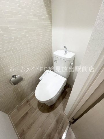 大阪市城東区鴫野東３丁目のアパートのトイレ