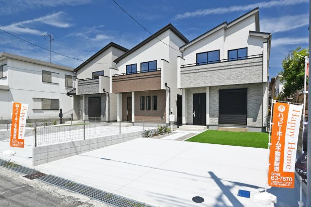 ハートフルタウン東園田町3丁目新築一戸建て全6区画│4LDK+駐車2台可 の外観|現地D・E・F号棟、全体外観写真です。