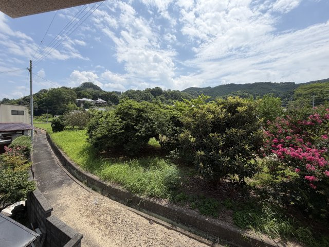 御所市古瀬　中古戸建の内装|物件からの景色♪自然いっぱいの景色に癒されます!(^^)!