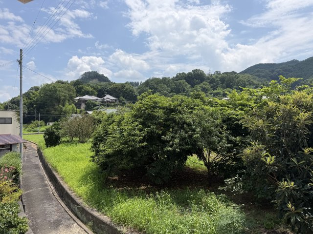 御所市古瀬　中古戸建の内装|物件からの景色♪自然いっぱいの景色に癒されます!(^^)!