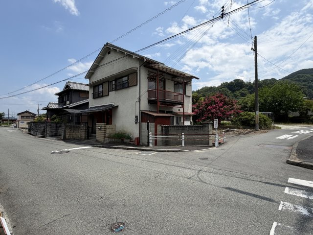 御所市古瀬　中古戸建の外観