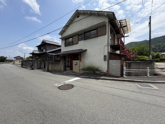 御所市古瀬　中古戸建の外観