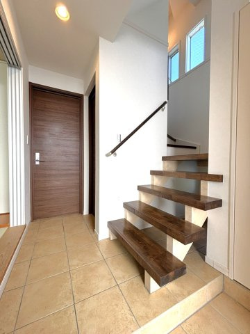 【玄関】 | 代沢3丁目リフォーム中古戸建