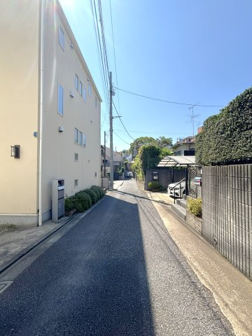 【前面道路含む現地写真】 | 代沢3丁目リフォーム中古戸建