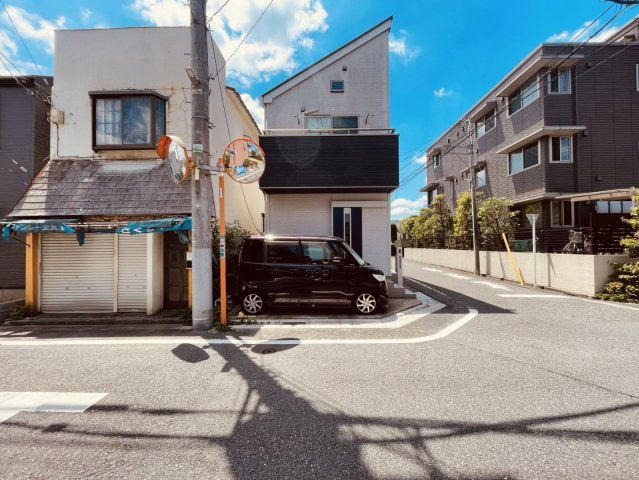 【外観】 | 練馬区田柄５丁目　中古戸建て | その邸が魅せる気品・上質感・安らぎ、その全てが日常になります