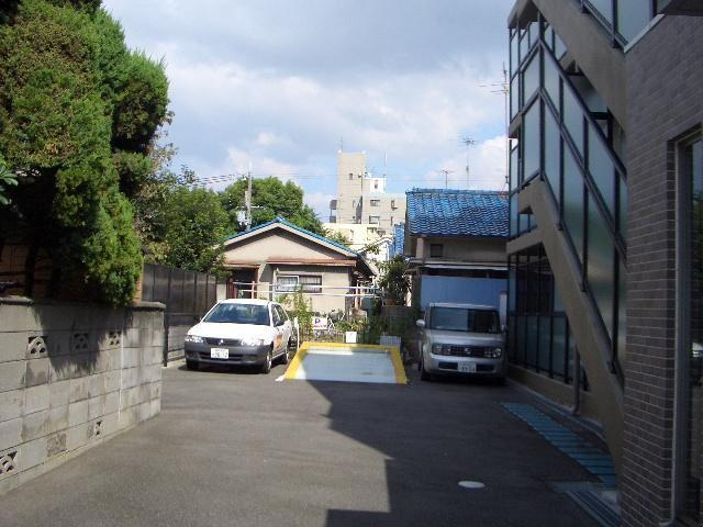 ＡＸＩＳ　Ｍ＆Ｓの駐車場