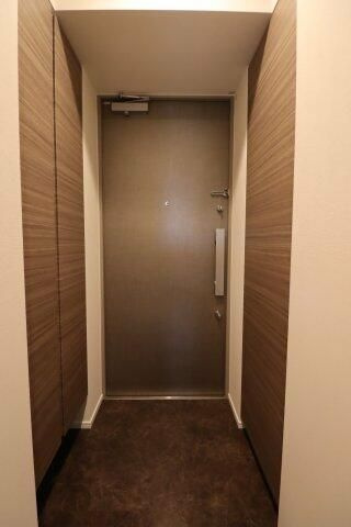 ＧＥＮＯＶＩＡ赤羽の玄関